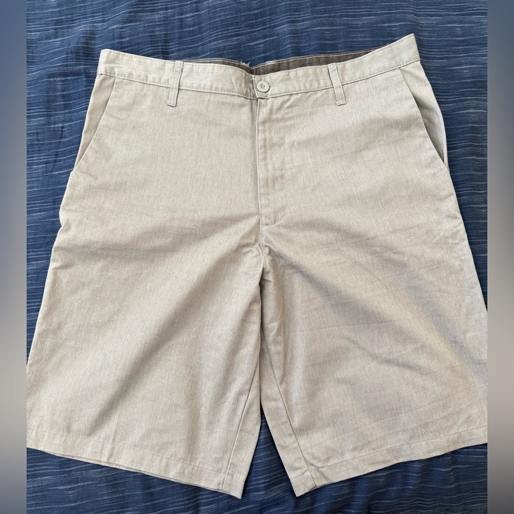 Men's Khaki Shorts by Tapa Threads  Hawaii 36